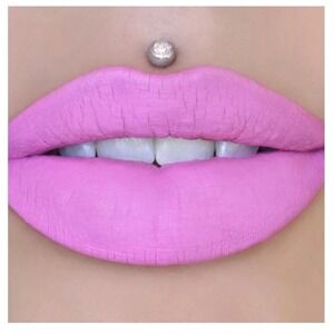 New in Box Jeffree Star Velour Liquid Lipstick in Queen Supreme Bright Baby Pink
